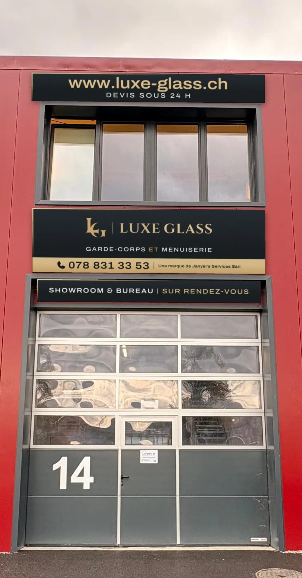 LuxeGlass unit 14 seen from the front